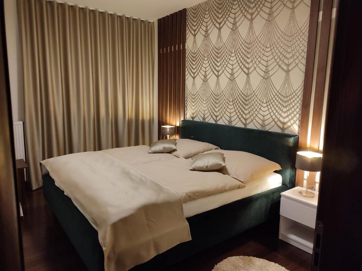 קרלובי וארי Apartment Moser 1303 מראה חיצוני תמונה